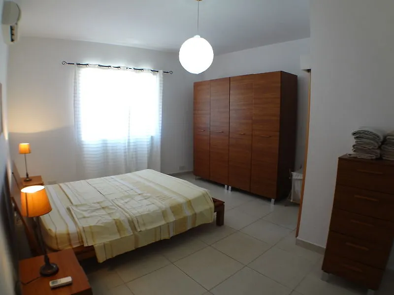 Eri Apartment E040 Сент Джулианс Отель