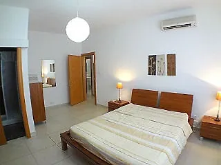 Eri Apartment E040 Saint Julian's Hotel