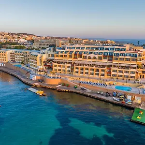 Verdi St George's Bay Marina Отель